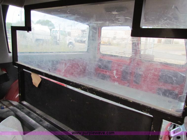 image for item A3534 1999 Chevrolet C2500 suburban