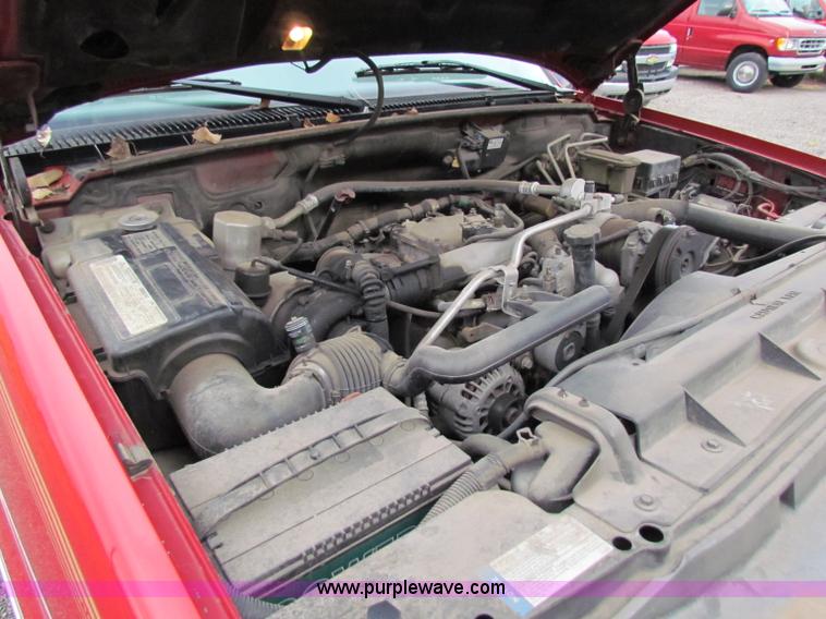 image for item A3534 1999 Chevrolet C2500 suburban