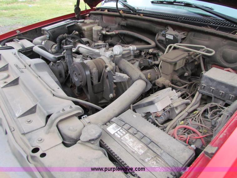 image for item A3534 1999 Chevrolet C2500 suburban