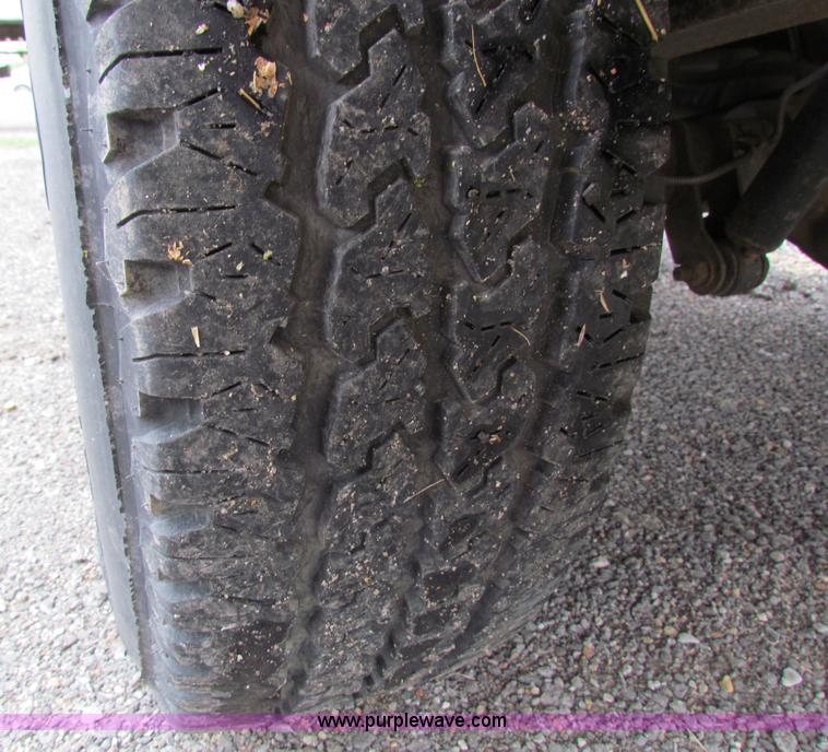 image for item A3534 1999 Chevrolet C2500 suburban