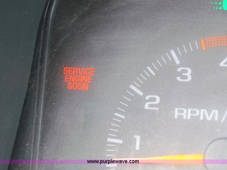 image for item A3534 1999 Chevrolet C2500 suburban