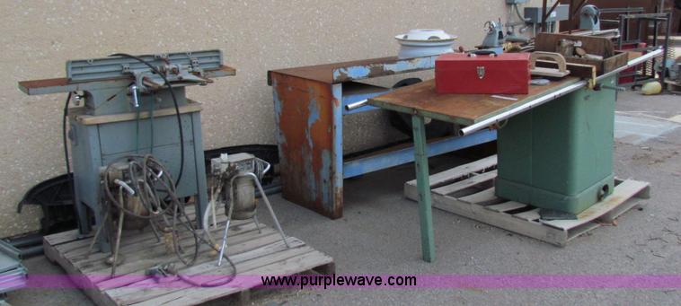 image for item D9033 Assorted shop equipment