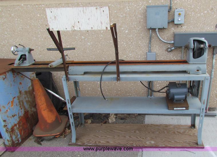 image for item D9033 Assorted shop equipment