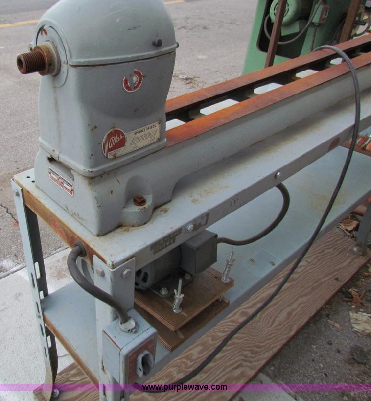 image for item D9033 Assorted shop equipment