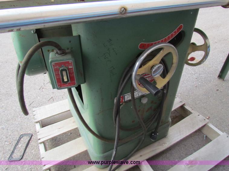 image for item D9033 Assorted shop equipment