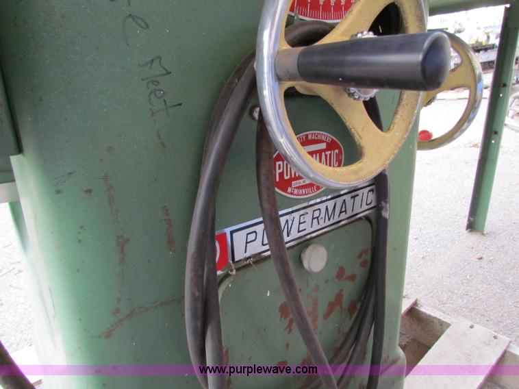 image for item D9033 Assorted shop equipment