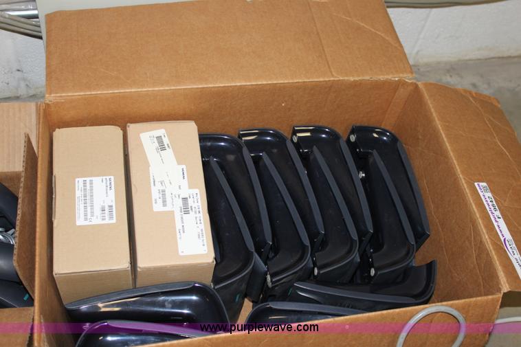 image for item F9842 Siemens IP telephone system with integrated voice mail