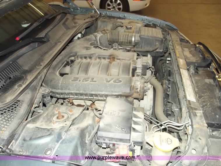 image for item A2272 2005 Chrysler 300