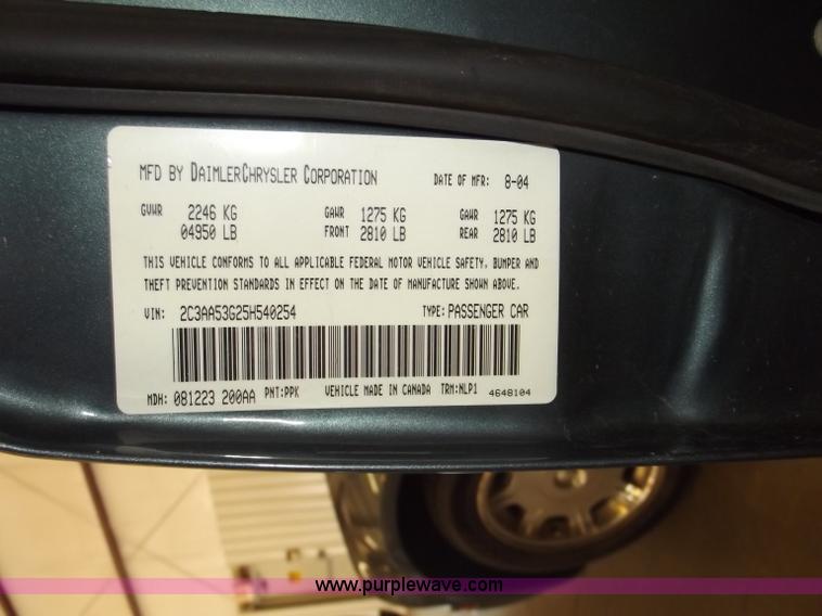 image for item A2272 2005 Chrysler 300