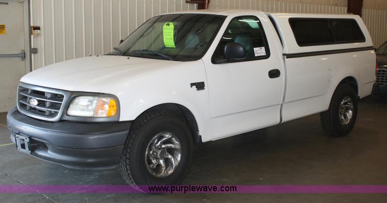 image for item A2273 2003 Ford F150 pickup truck