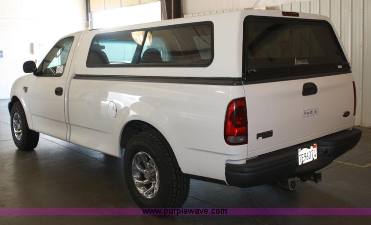 image for item A2273 2003 Ford F150 pickup truck