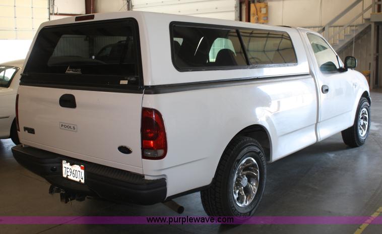 image for item A2273 2003 Ford F150 pickup truck