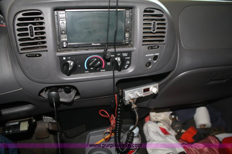 image for item A2273 2003 Ford F150 pickup truck