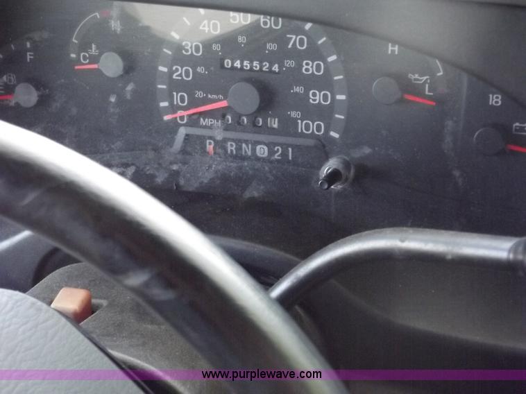 image for item A2273 2003 Ford F150 pickup truck