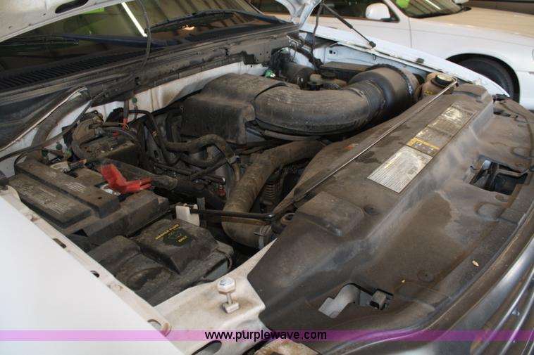 image for item A2273 2003 Ford F150 pickup truck