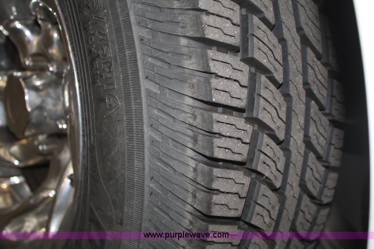 image for item A2273 2003 Ford F150 pickup truck