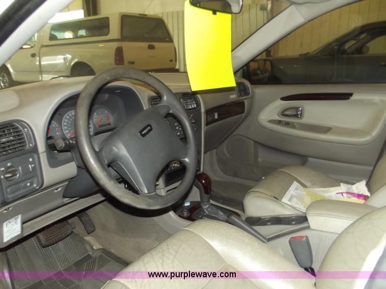 image for item A2275 2002 Volvo S40