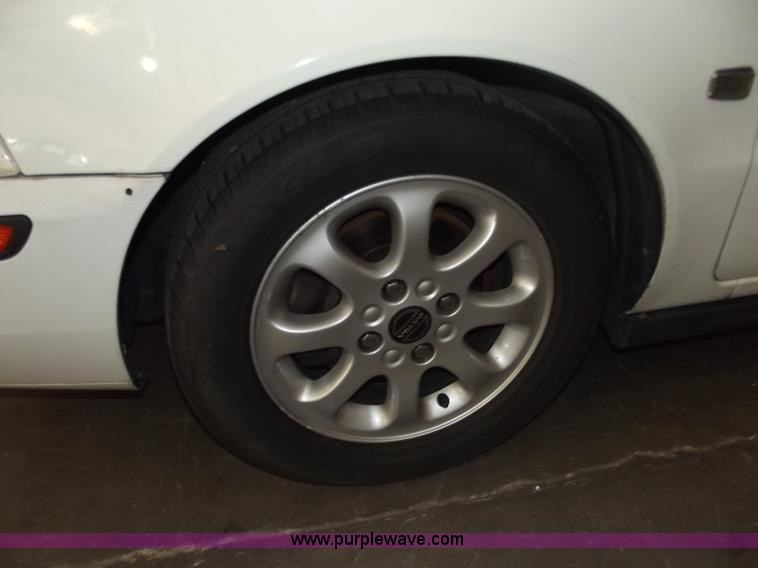 image for item A2275 2002 Volvo S40