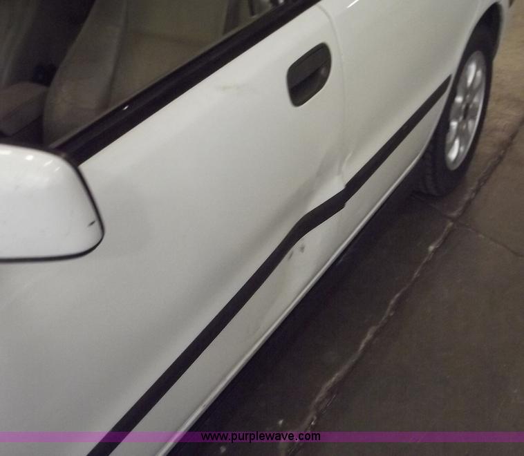 image for item A2275 2002 Volvo S40