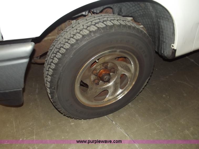 image for item A2276 1997 Ford F150 pickup truck