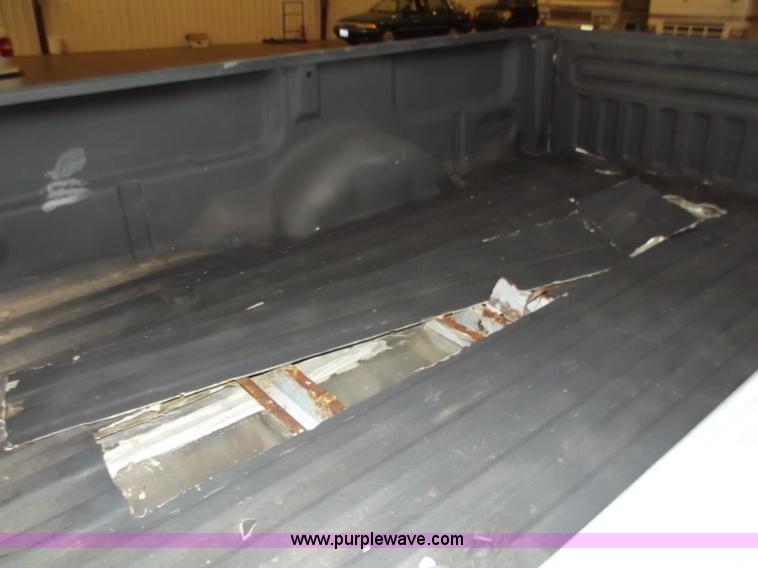 image for item A2276 1997 Ford F150 pickup truck