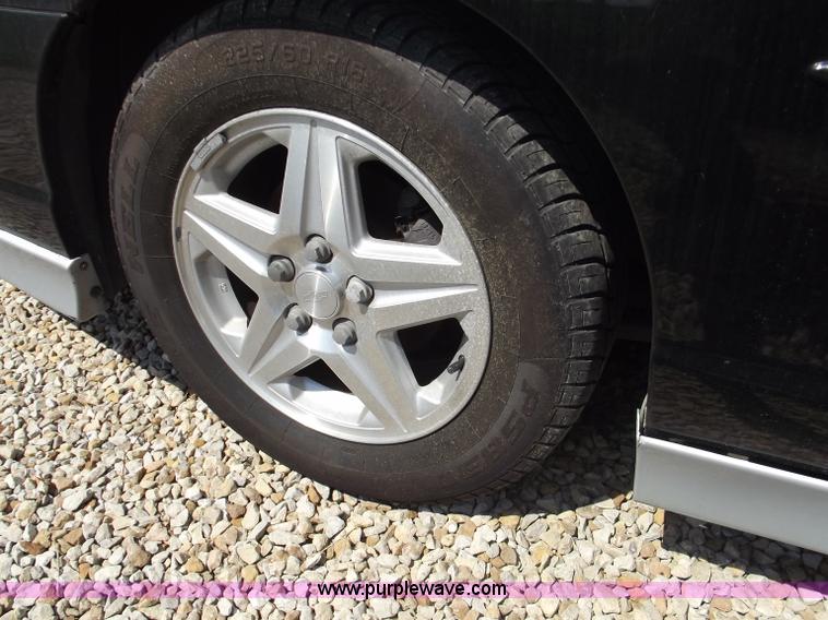 image for item A2279 2001 Chevrolet Monte Carlo SS