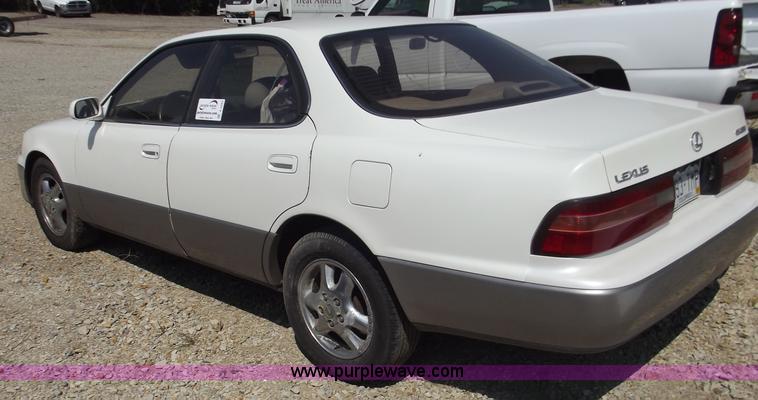 image for item A2282 1995 Lexus ES300
