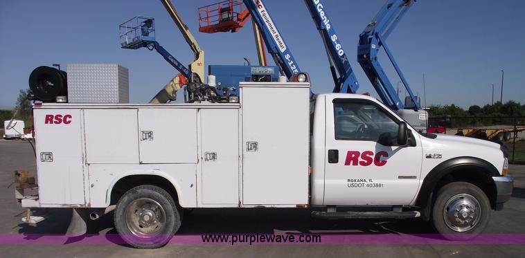 image for item A4015 2003 Ford F550 XL Super Duty service pickup truck