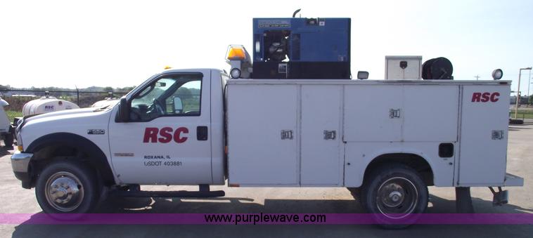 image for item A4015 2003 Ford F550 XL Super Duty service pickup truck