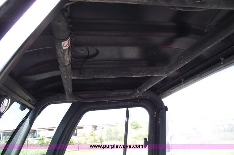 image for item A4016 Club Car XRT1550 utility vehicle