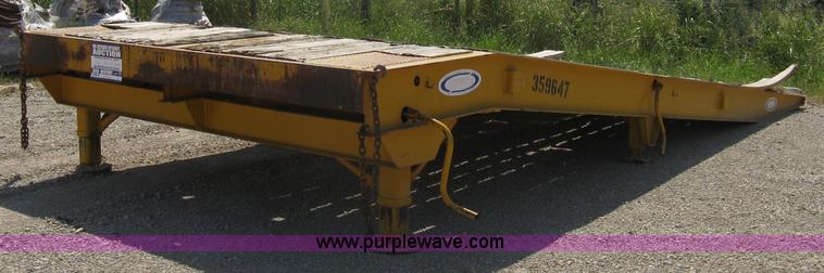 image for item A4321 2000 Ledwell LW25RMP portable loading ramp