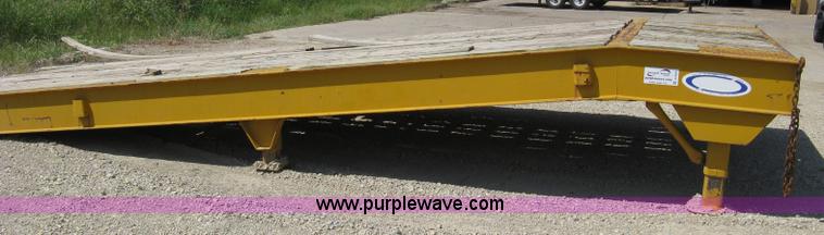 image for item A4321 2000 Ledwell LW25RMP portable loading ramp