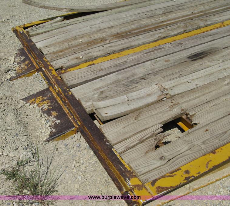 image for item A4321 2000 Ledwell LW25RMP portable loading ramp