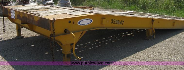 image for item A4321 2000 Ledwell LW25RMP portable loading ramp