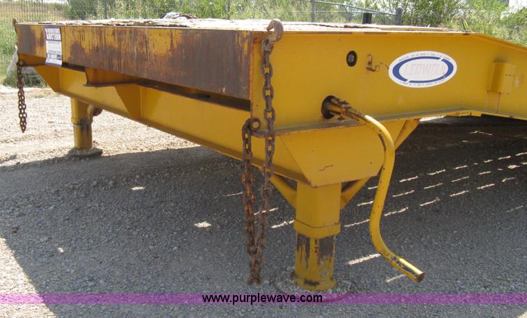 image for item A4321 2000 Ledwell LW25RMP portable loading ramp
