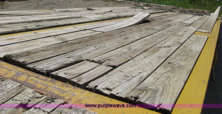 image for item A4321 2000 Ledwell LW25RMP portable loading ramp