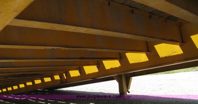 image for item A4321 2000 Ledwell LW25RMP portable loading ramp