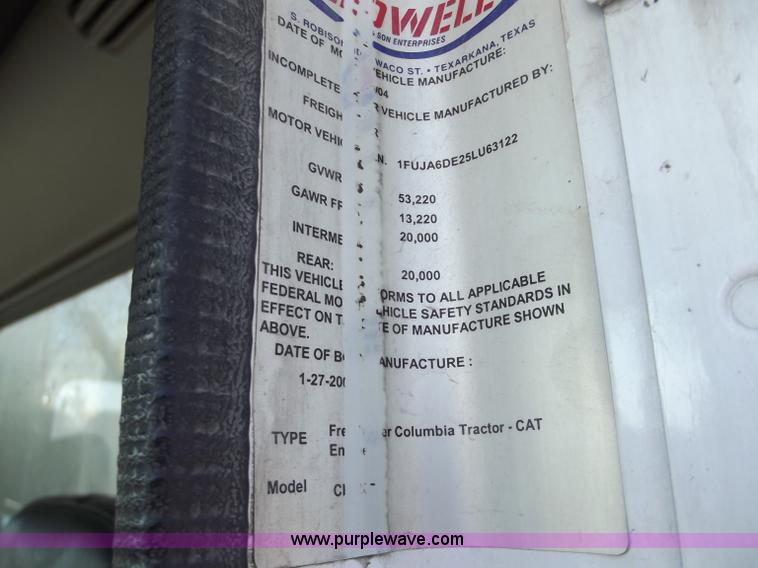 image for item B5001 2005 Freightliner Columbia semi truck