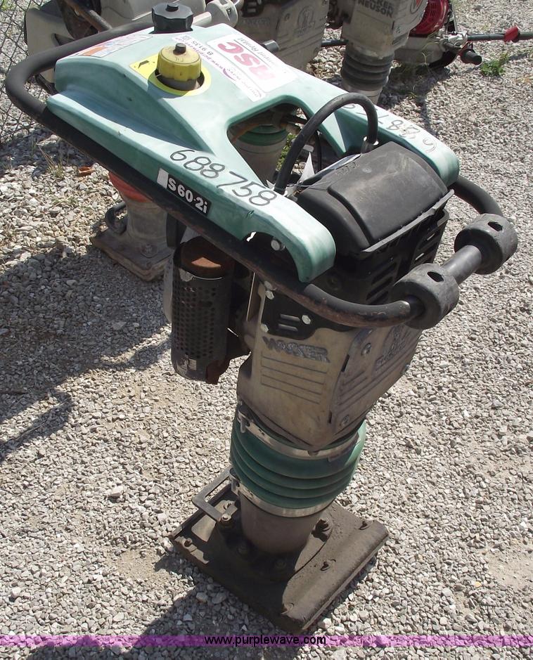 image for item B9135 2007 Wacker BS60-2i tamper
