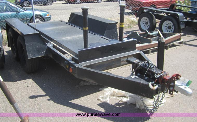 image for item C9825 2005 MSG tandem axle trailer