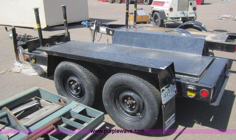 image for item C9825 2005 MSG tandem axle trailer