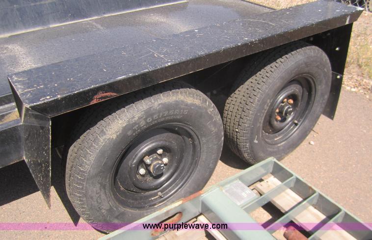 image for item C9825 2005 MSG tandem axle trailer