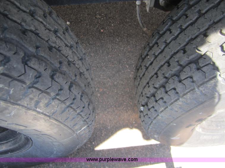 image for item C9825 2005 MSG tandem axle trailer