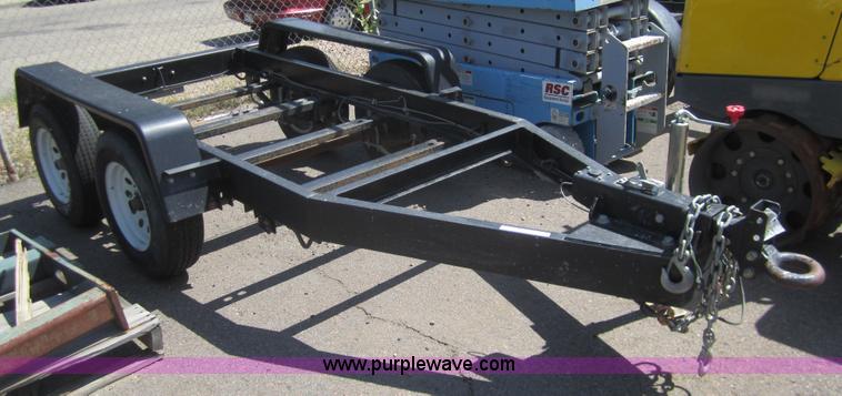 image for item C9826 2006 MQ Power tandem axle trailer