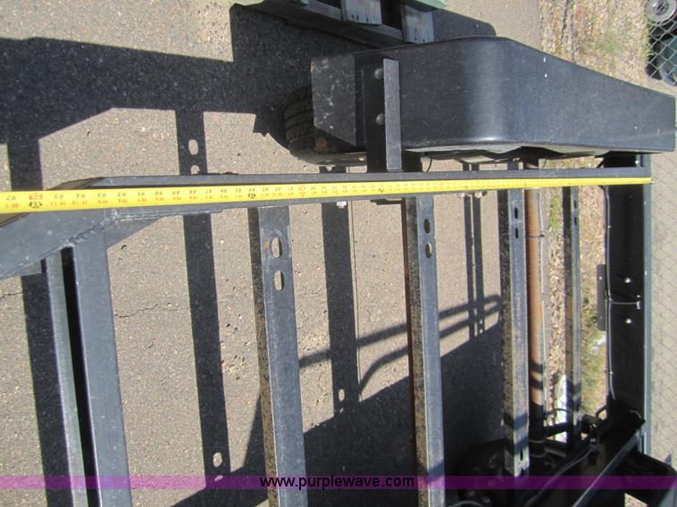 image for item C9826 2006 MQ Power tandem axle trailer