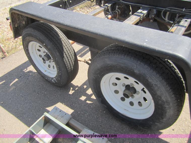 image for item C9826 2006 MQ Power tandem axle trailer