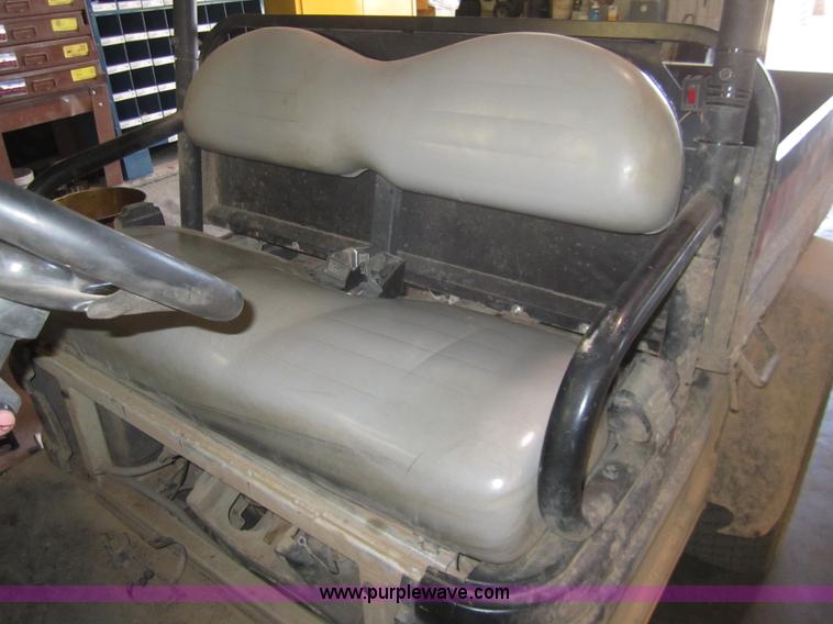 image for item C9853 2007 Club Car XRT1550G utility vehicle