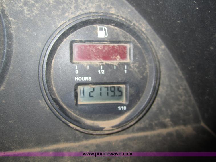 image for item C9853 2007 Club Car XRT1550G utility vehicle