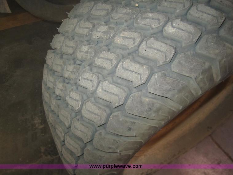 image for item C9853 2007 Club Car XRT1550G utility vehicle