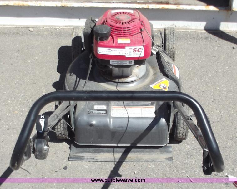 image for item F9513 Honda lawn mower